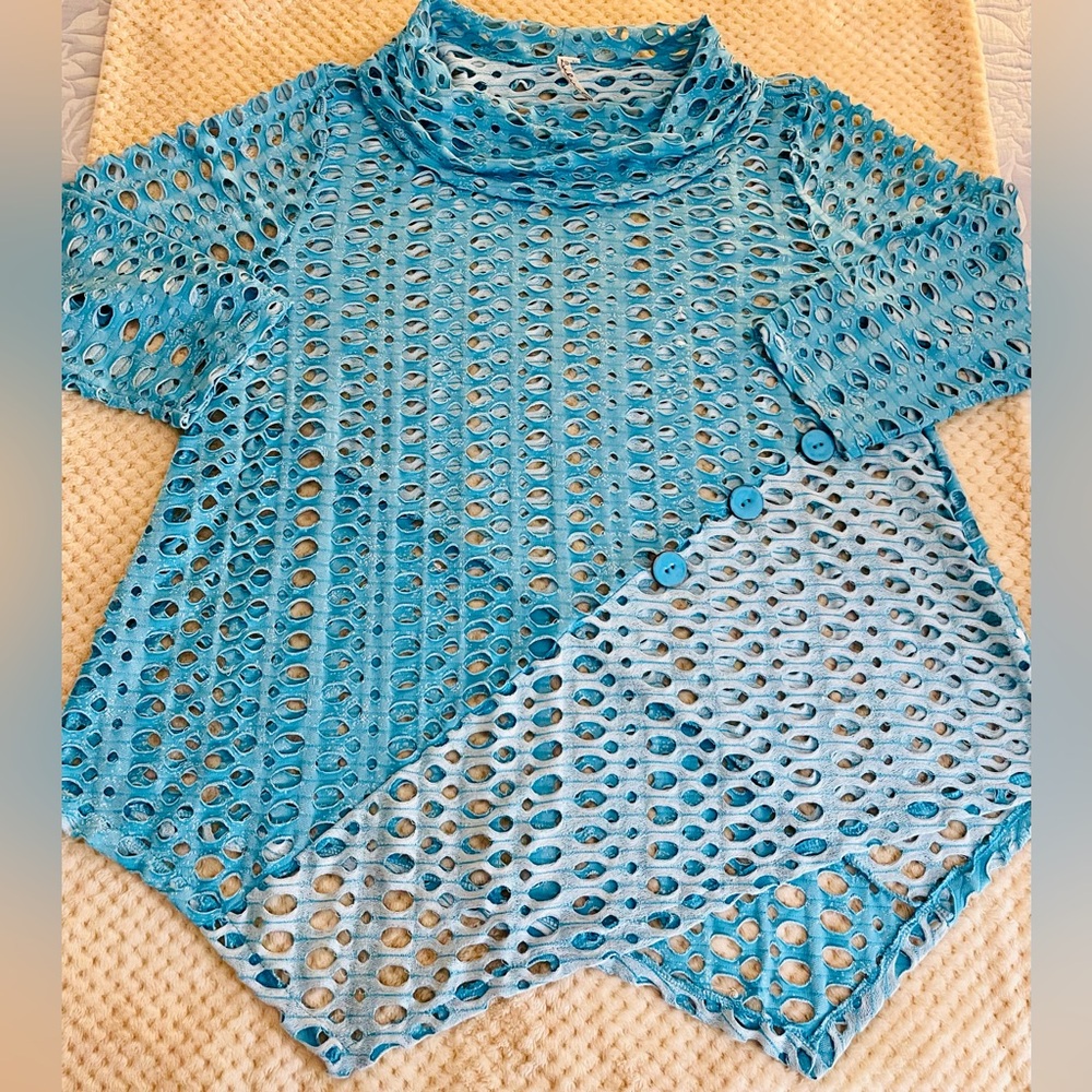 Women’s “Lulu B” Laser Cut Eyelet Hole 3/4 Sleeve Cowl Neck Top - Picture 8 of 15